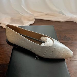 Saks Fifth Avenue, Flats, Size 7.5